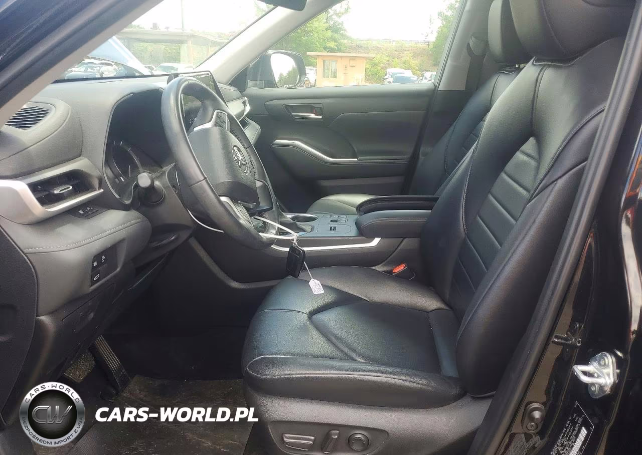 2024 Toyota Highlander Xle VIN:5TDKDRAH1RS530378 - 7