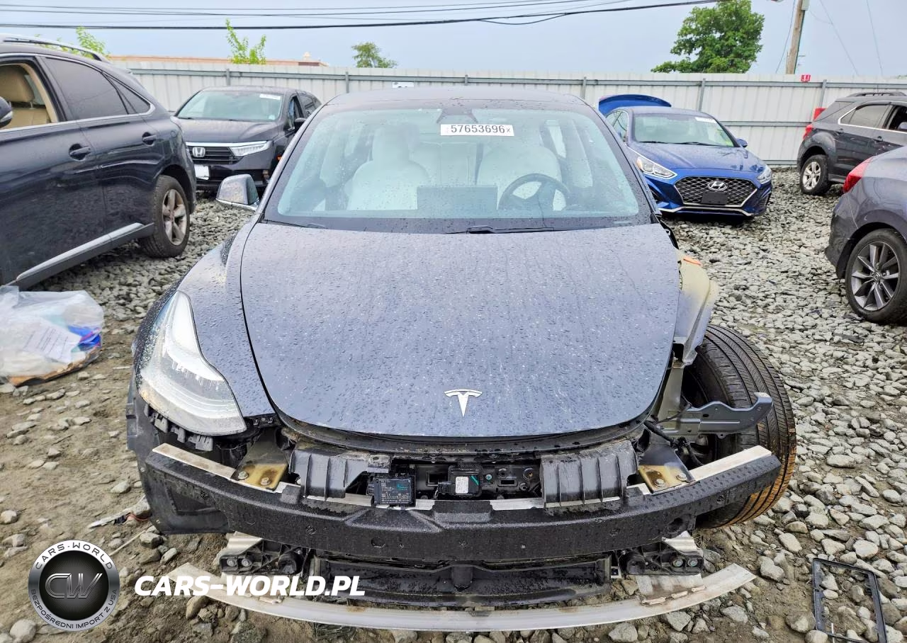2018 Tesla Model 3 VIN:5YJ3E1EB9JF056021 - 5