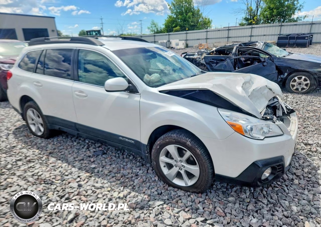 2013 Subaru Outback 2.5I Premium VIN:4S4BRCCC2D3270241 - 4
