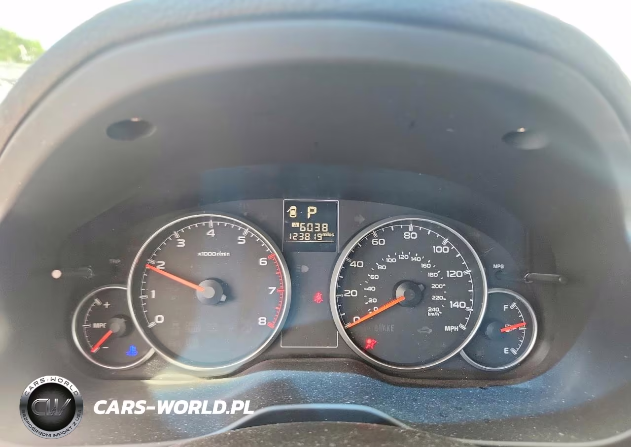 2013 Subaru Outback 2.5I Premium VIN:4S4BRCCC2D3270241 - 9