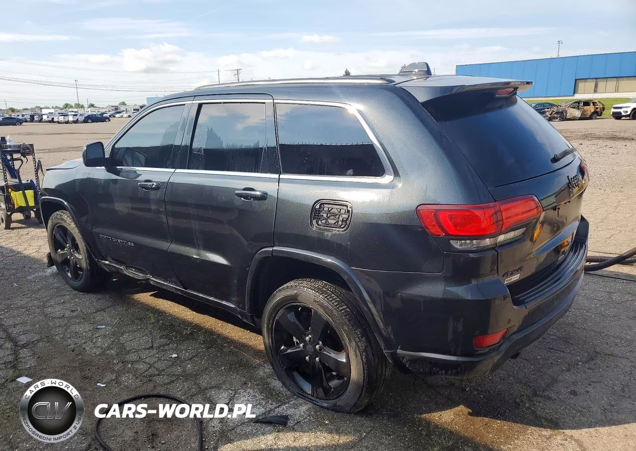 2015 Jeep Grand Cherokee Laredo VIN:1C4RJFAG7FC942542 - 2