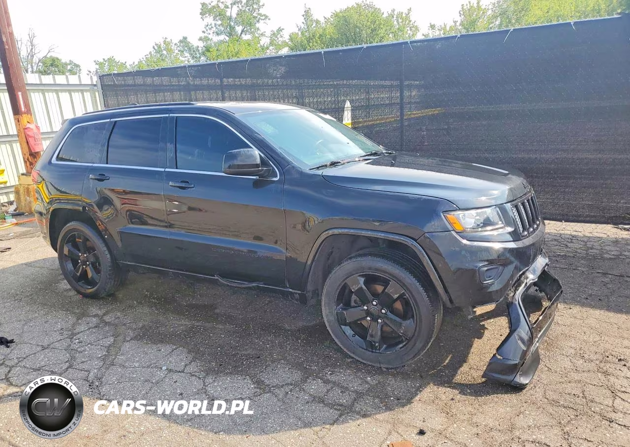 2015 Jeep Grand Cherokee Laredo VIN:1C4RJFAG7FC942542 - 4