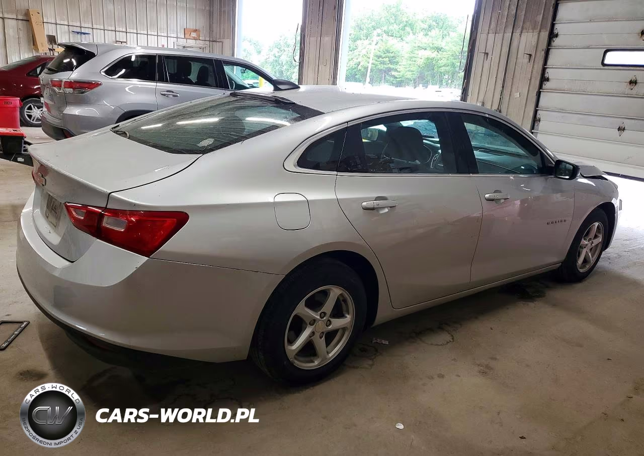 2018 Chevrolet Malibu Ls VIN:1G1ZB5ST8JF245335 - 3