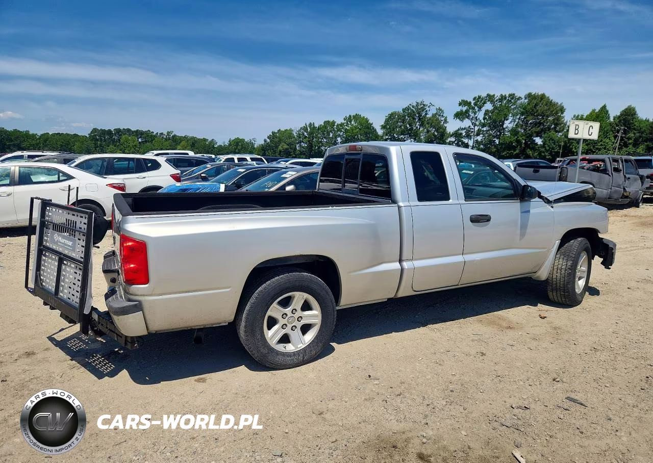 2009 Dodge Dakota Sxt VIN:1D7HE32KX9S778107 - 3