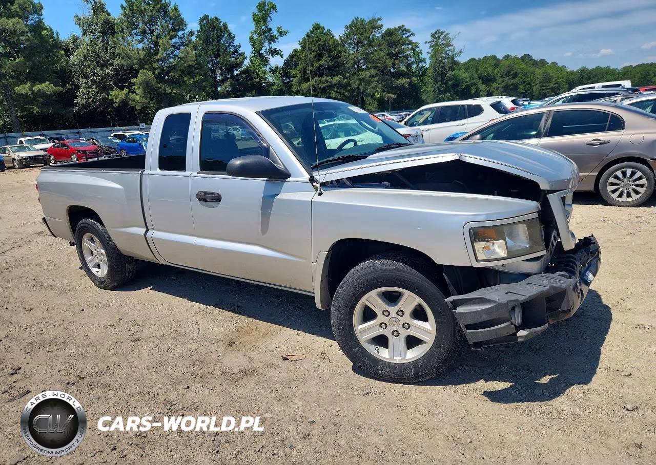 2009 Dodge Dakota Sxt VIN:1D7HE32KX9S778107 - 4