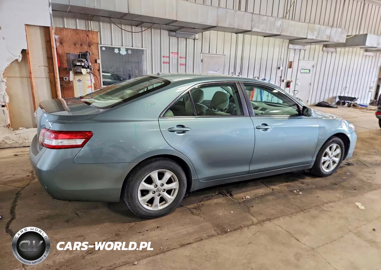 2011 Toyota Camry Le VIN:4T1BF3EK4BU744999 - 3