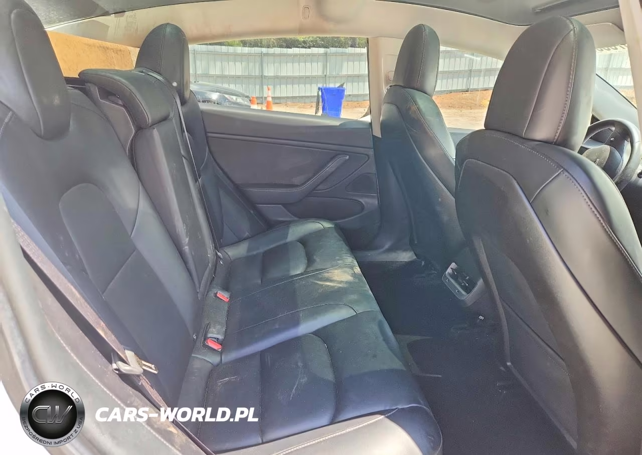 2020 Tesla Model 3 VIN:5YJ3E1EB0LF619735 - 10