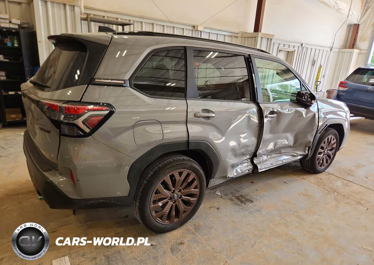 2025 Subaru Forester Sport VIN:JF2SLDHC3SH431220 - 3