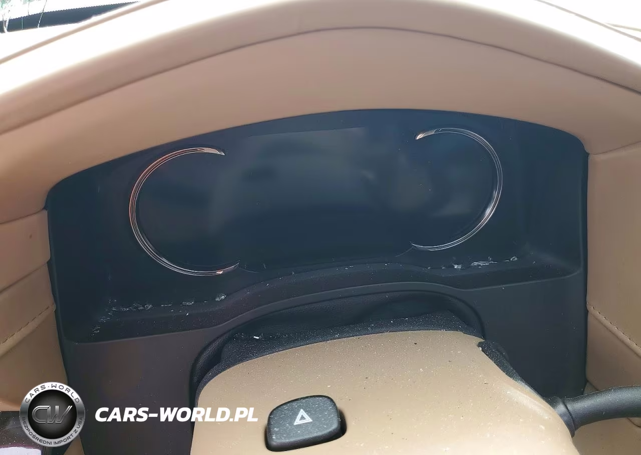 2019 Cadillac Escalade Platinum VIN:1GYS4DKJ9KR333901 - 9