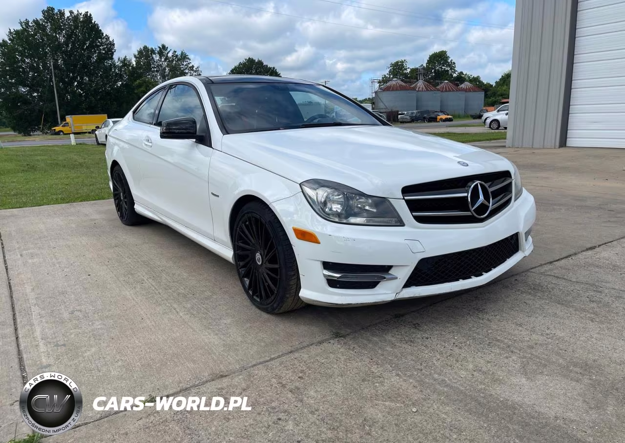 2014 Mercedes-Benz C 250 – zdjęcie 1 z 11