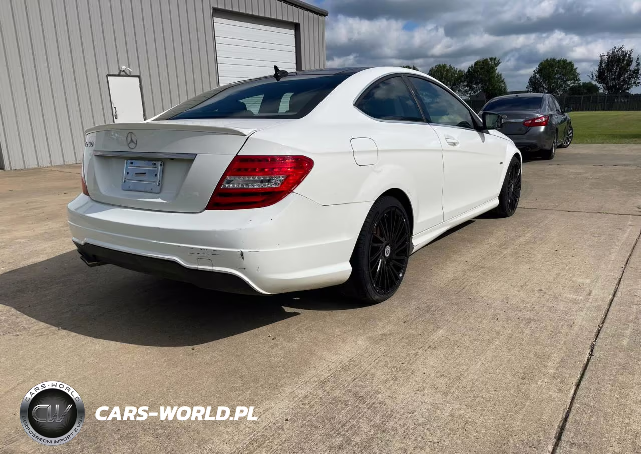 2014 Mercedes-Benz C 250 VIN:WDDGJ4HB1EG211172 - 4