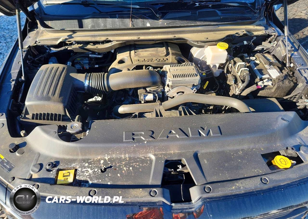 2024 Ram 1500 Laramie VIN:1C6SRFJT5RN138800 - 11