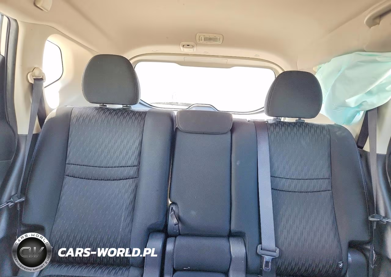 2018 Nissan Rogue S VIN:KNMAT2MT5JP582827 - 10