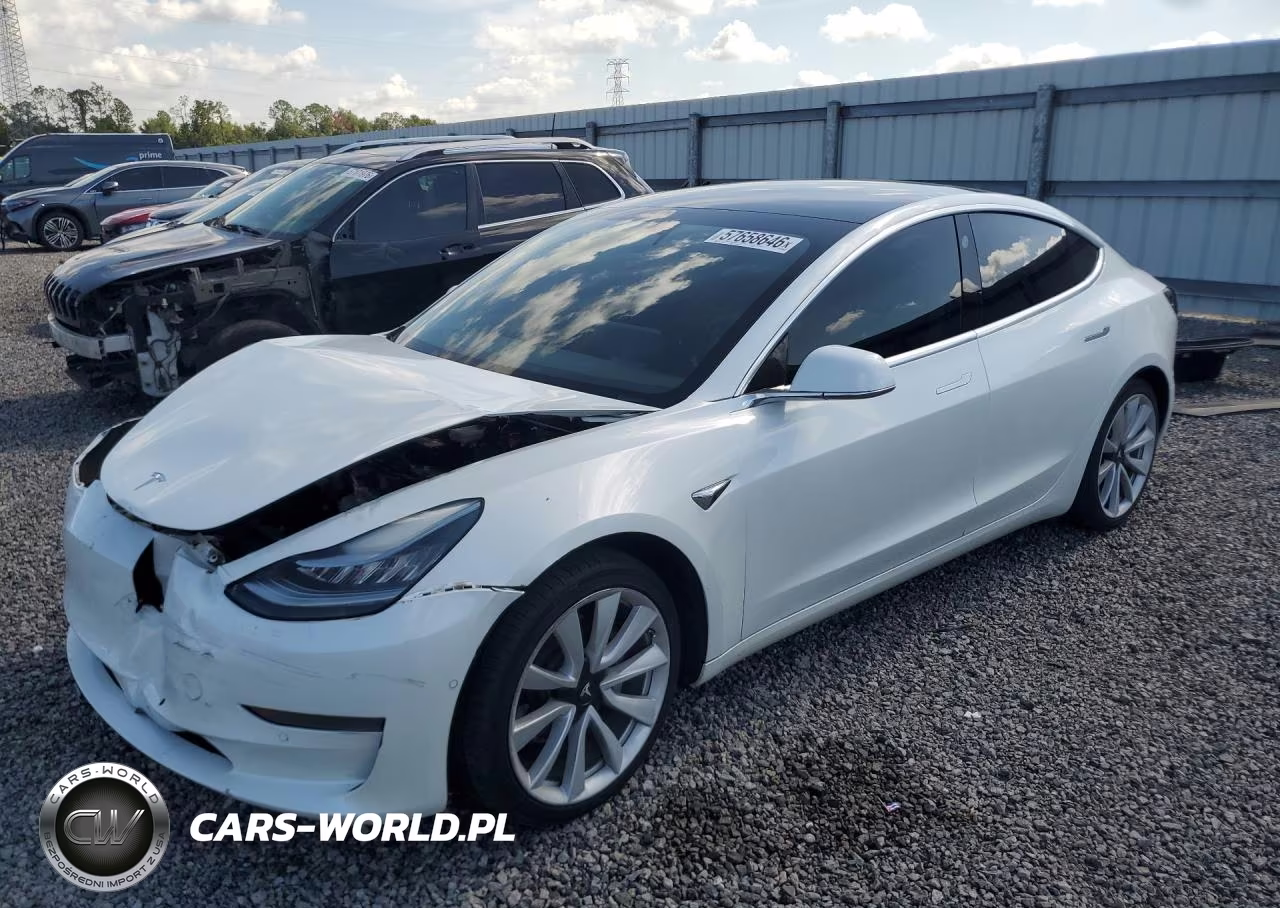 2020 Tesla Model 3 – zdjęcie 1 z 12