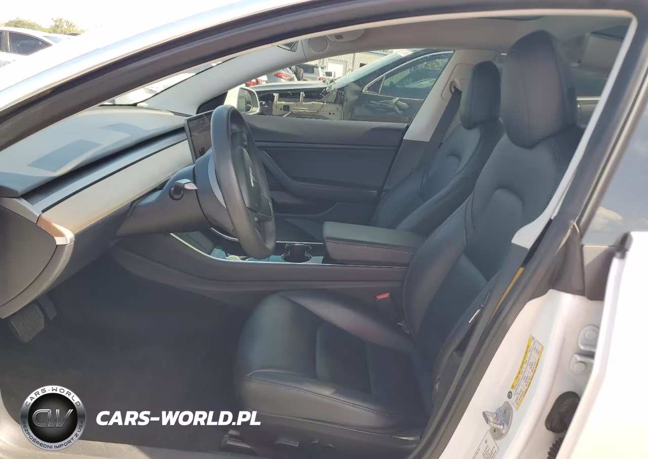 2020 Tesla Model 3 VIN:5YJ3E1EBXLF795644 - 7