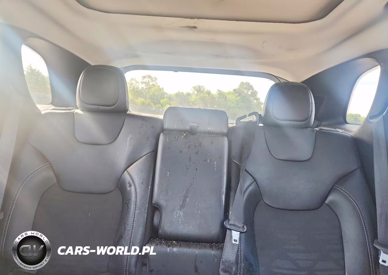 2022 Jeep Cherokee Latitude VIN:1C4PJMCX6ND522479 - 10