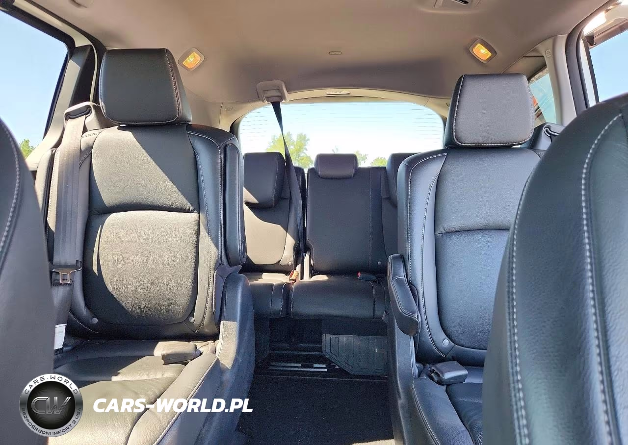 2022 Honda Odyssey Touring VIN:5FNRL6H85NB040739 - 10