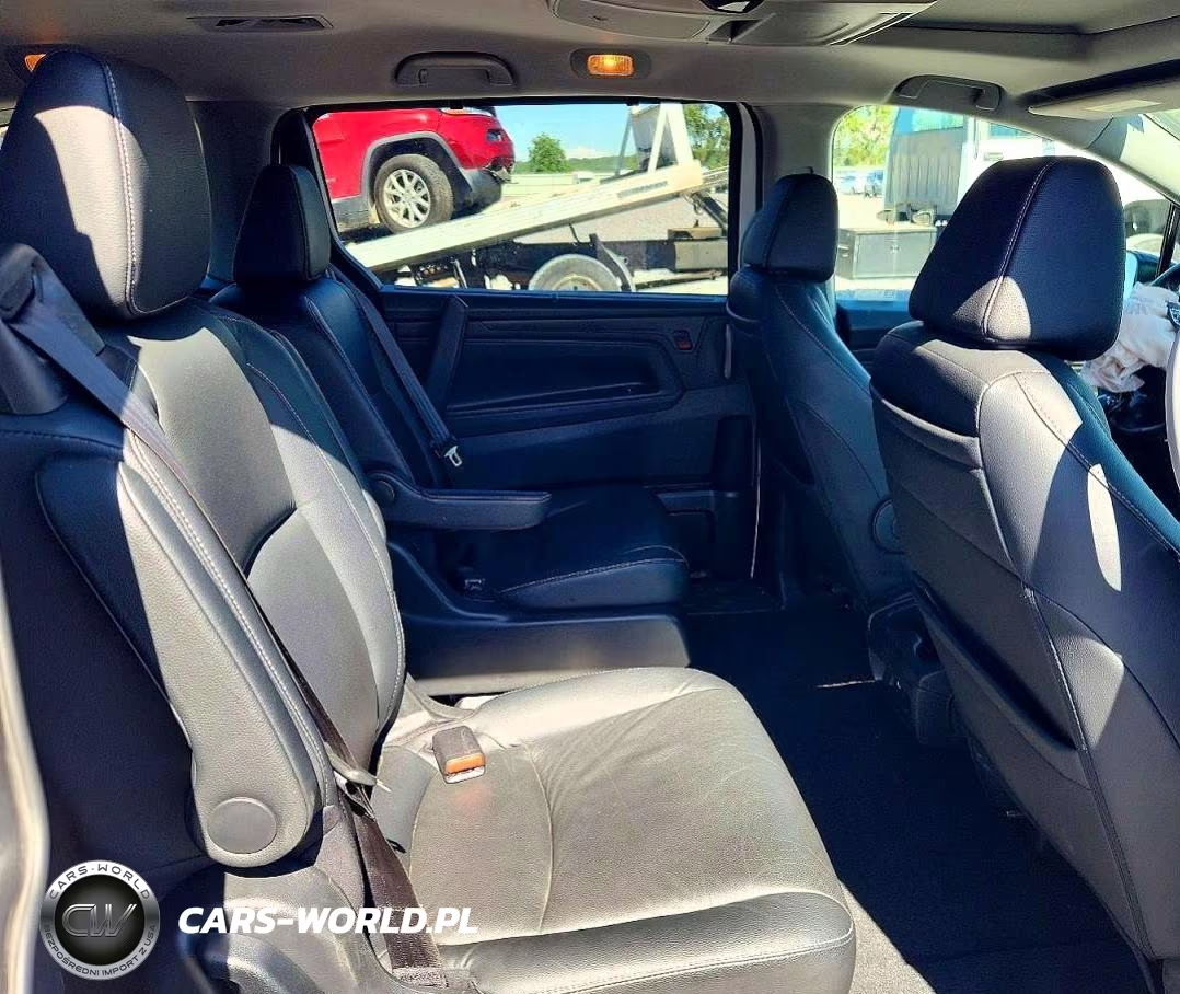 2022 Honda Odyssey Touring VIN:5FNRL6H85NB040739 - 11