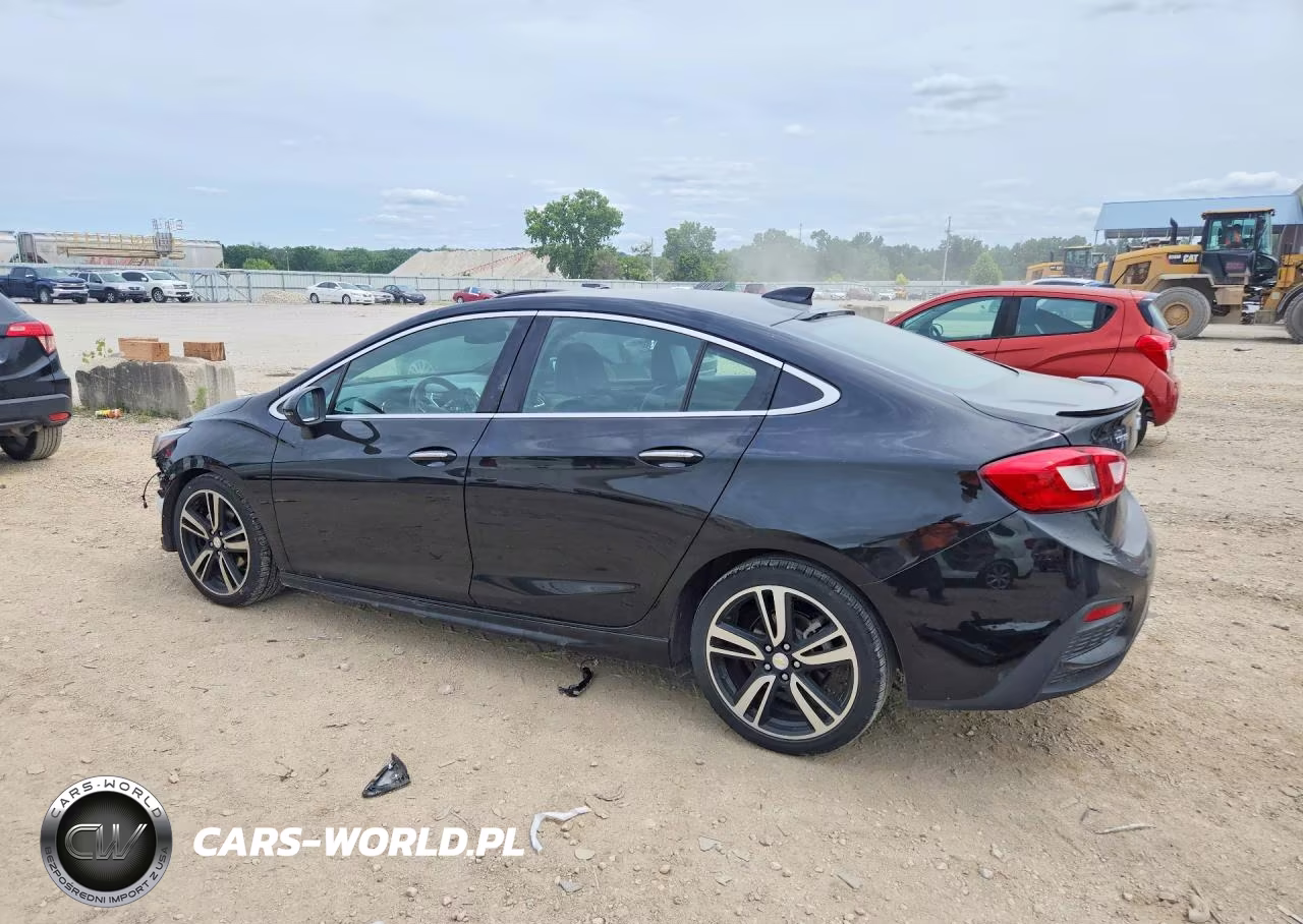 2018 Chevrolet Cruze Premier VIN:1G1BF5SM7J7198386 - 2