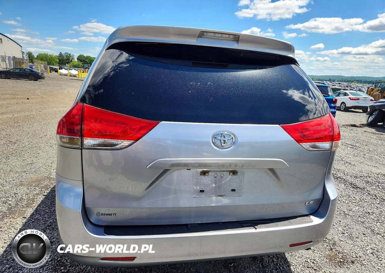 2011 Toyota Sienna Le VIN:5TDKK3DCXBS153476 - 6