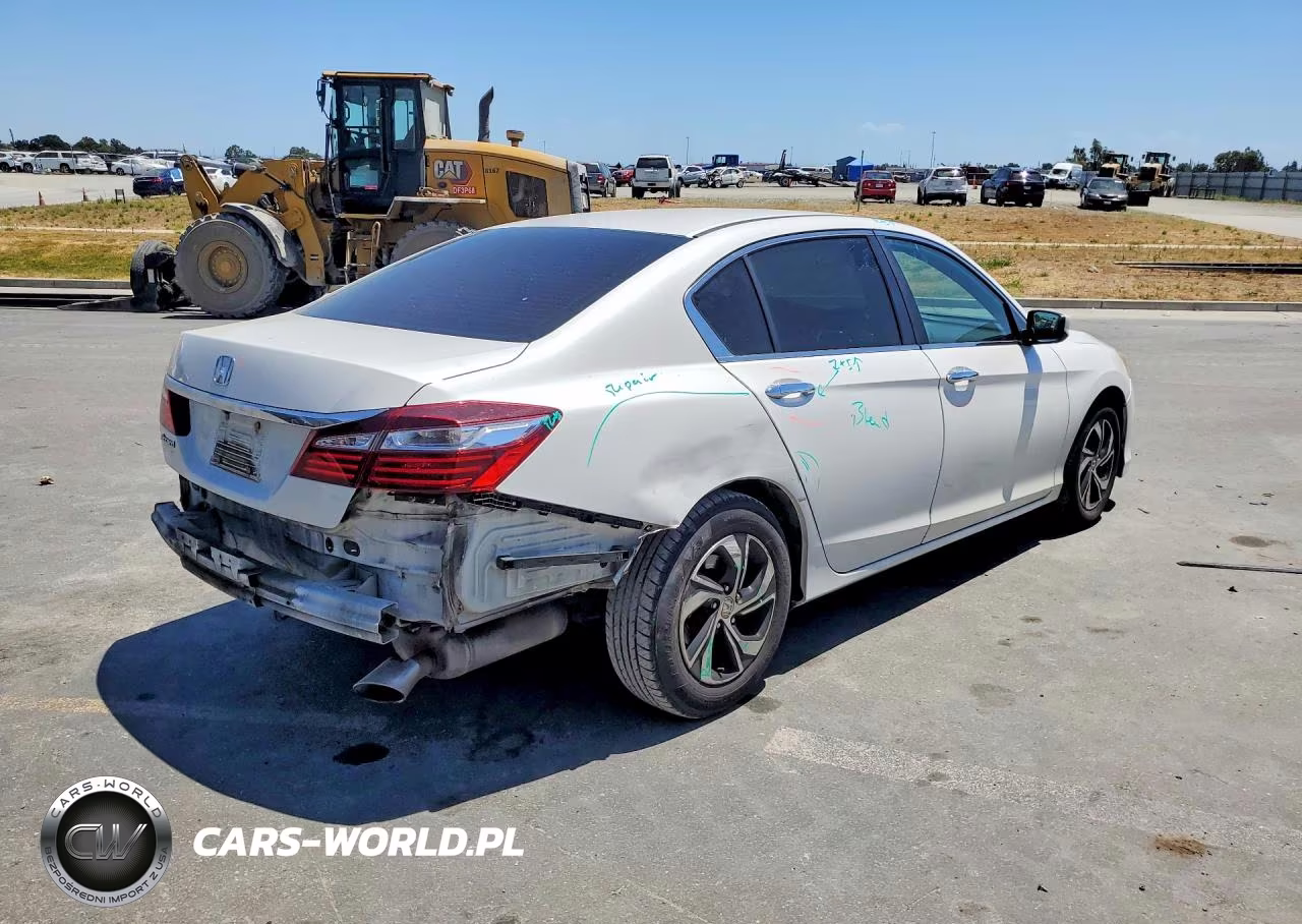 2017 Honda Accord Lx VIN:1HGCR2F3XHA015595 - 3