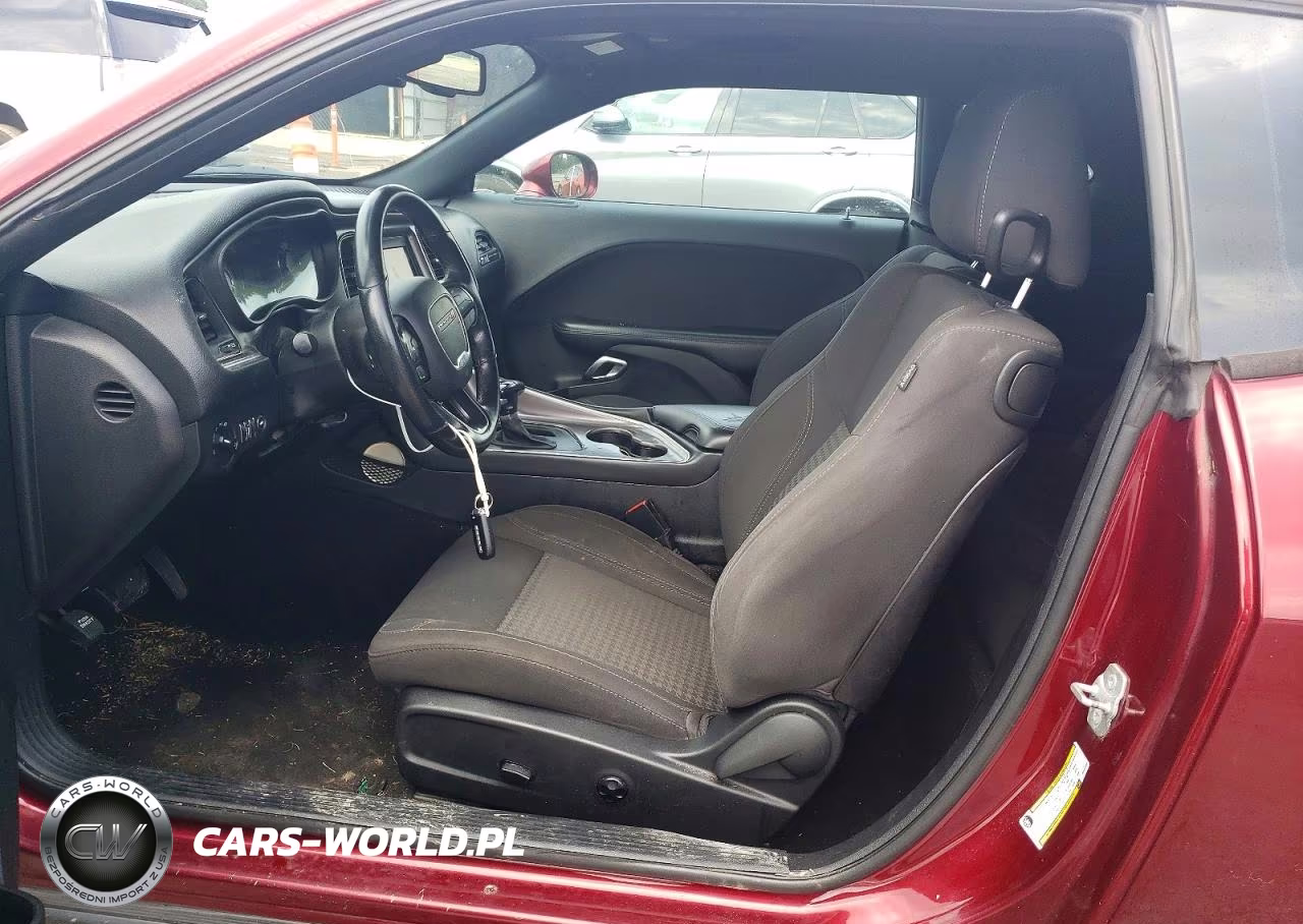 2019 Dodge Challenger Sxt VIN:2C3CDZAG7KH691595 - 7