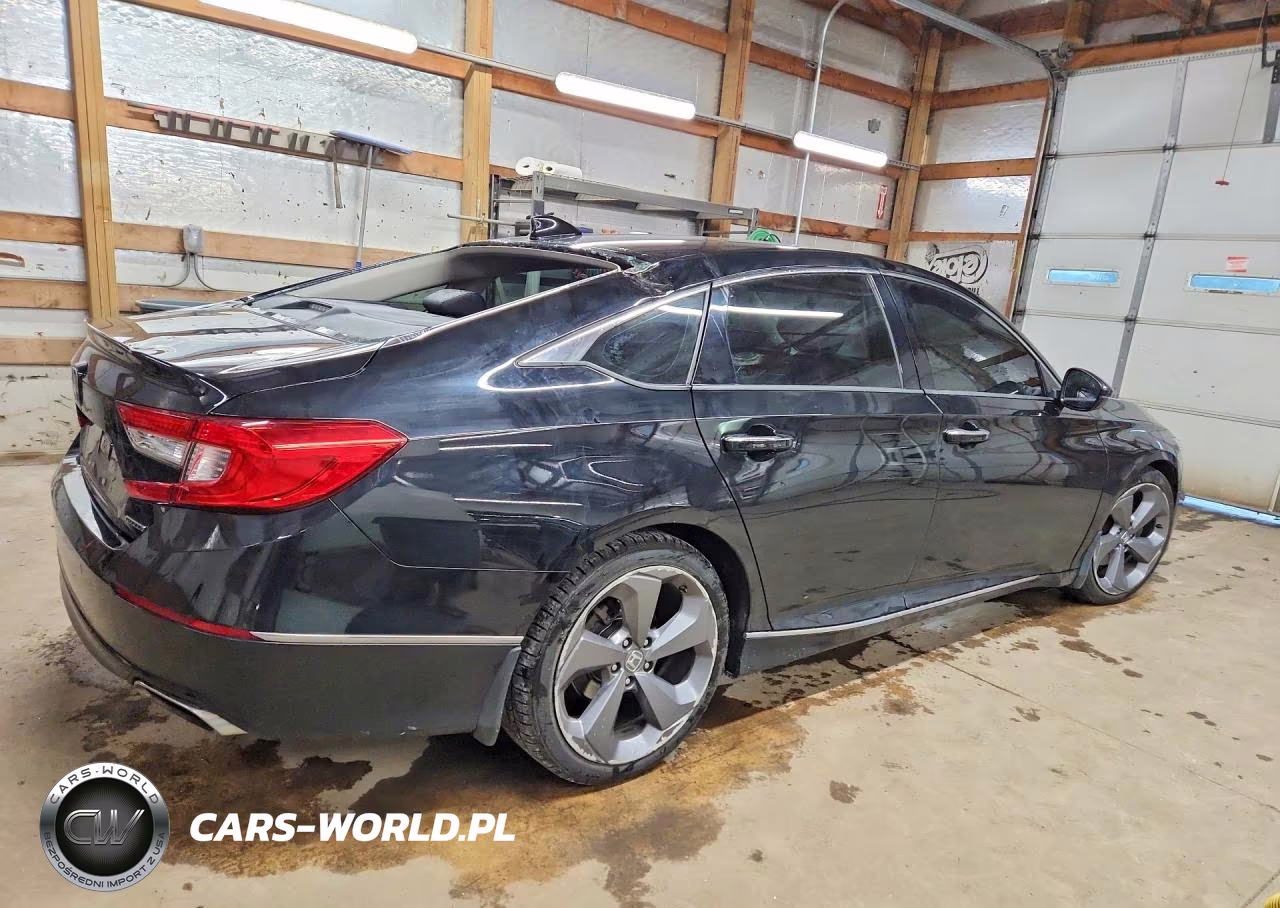 2018 Honda Accord Touring VIN:1HGCV1F91JA175266 - 3