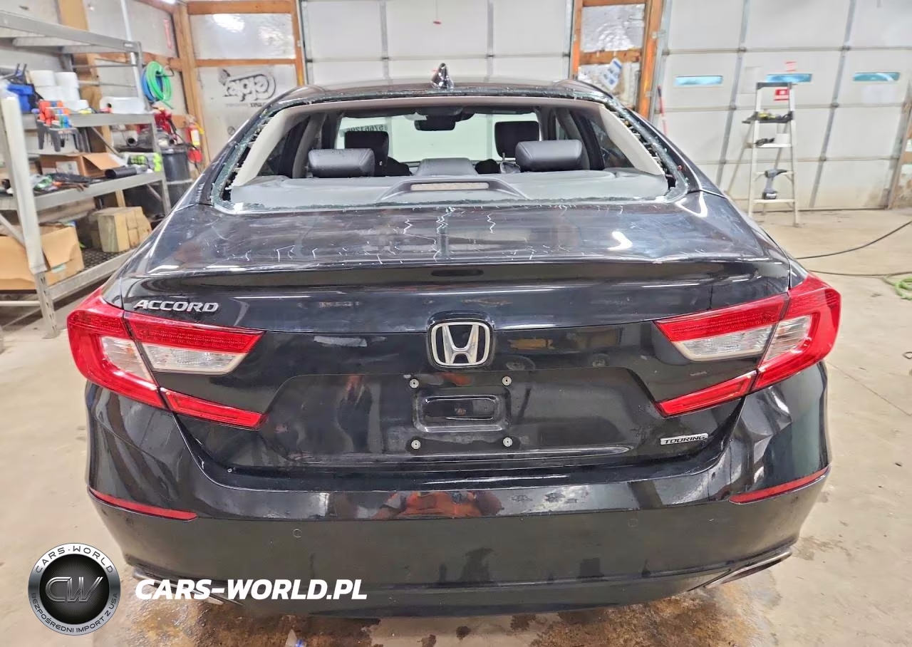 2018 Honda Accord Touring VIN:1HGCV1F91JA175266 - 6