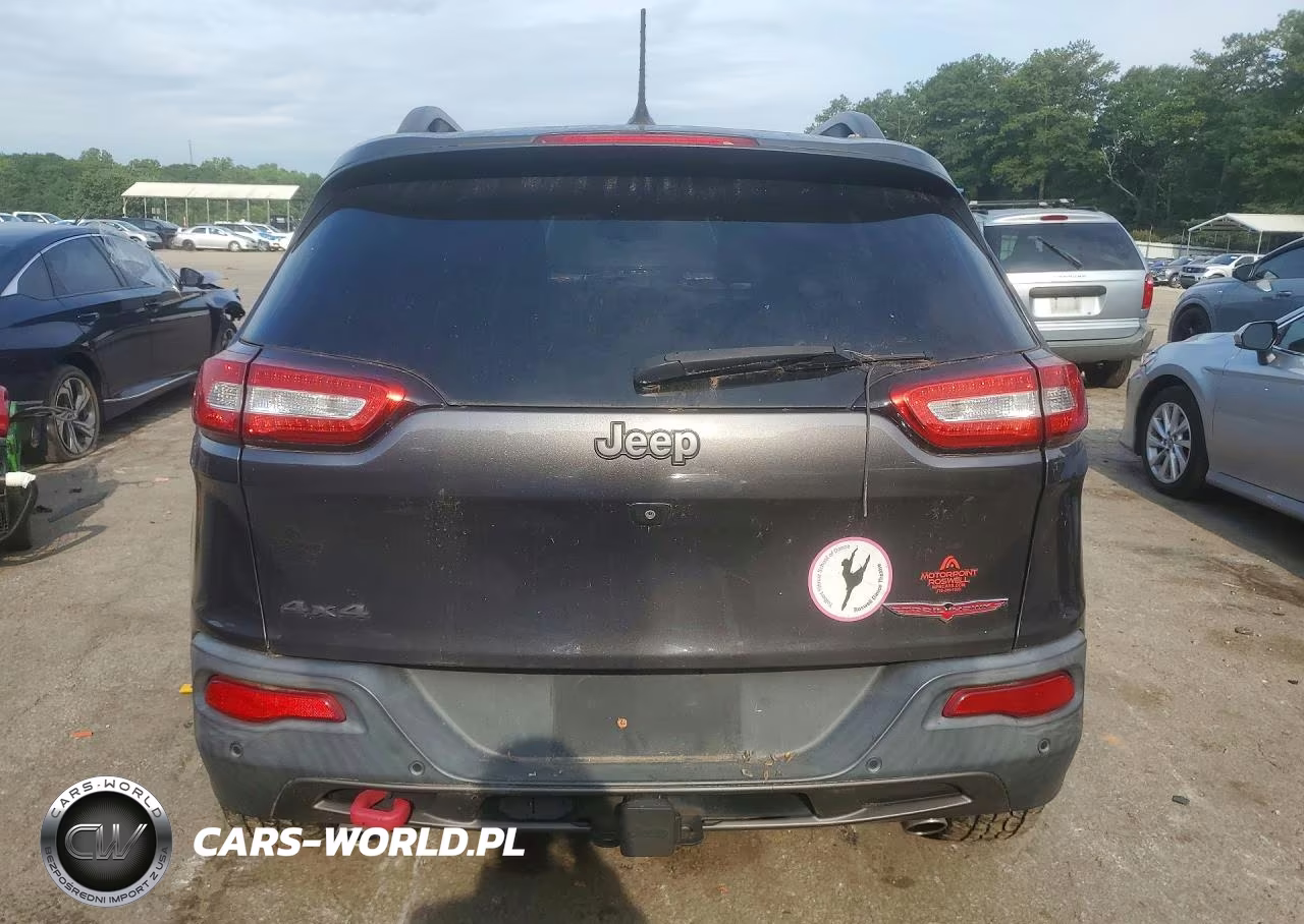 2015 Jeep Cherokee Trailhawk VIN:1C4PJMBS1FW615888 - 6