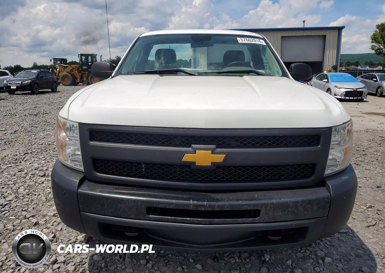 2013 Chevrolet Silverado K1500 VIN:1GCNKPEA2DZ280225 - 5