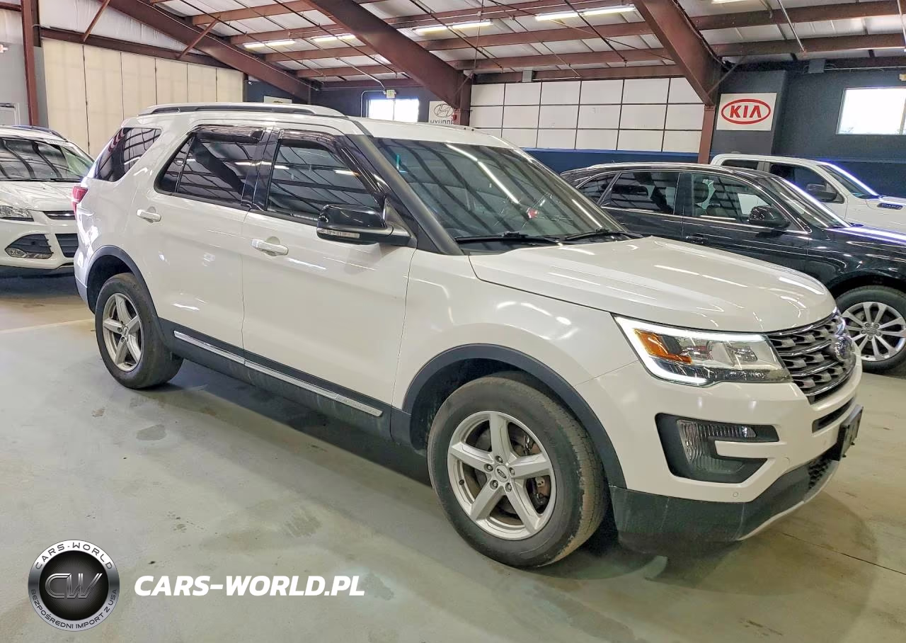 2016 Ford Explorer Xlt VIN:1FM5K8D86GGA09085 - 4
