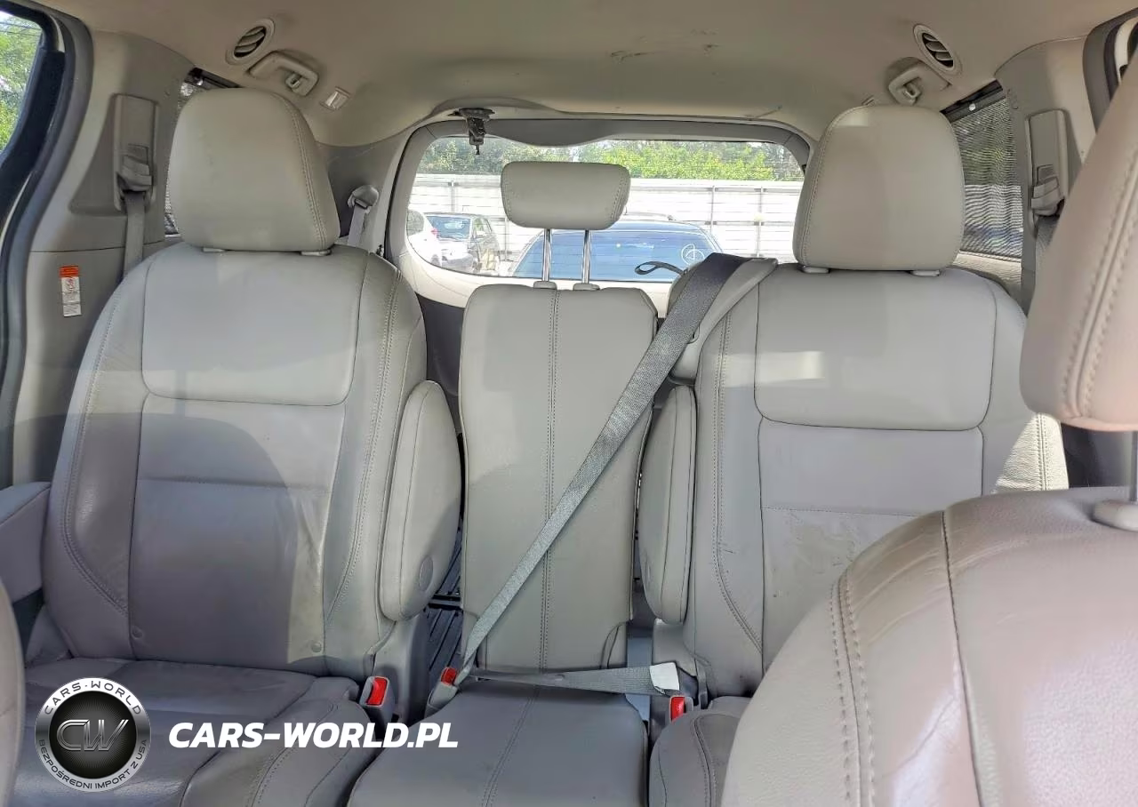 2015 Toyota Sienna Xle 8-Passenger VIN:5TDYK3DC0FS677915 - 10