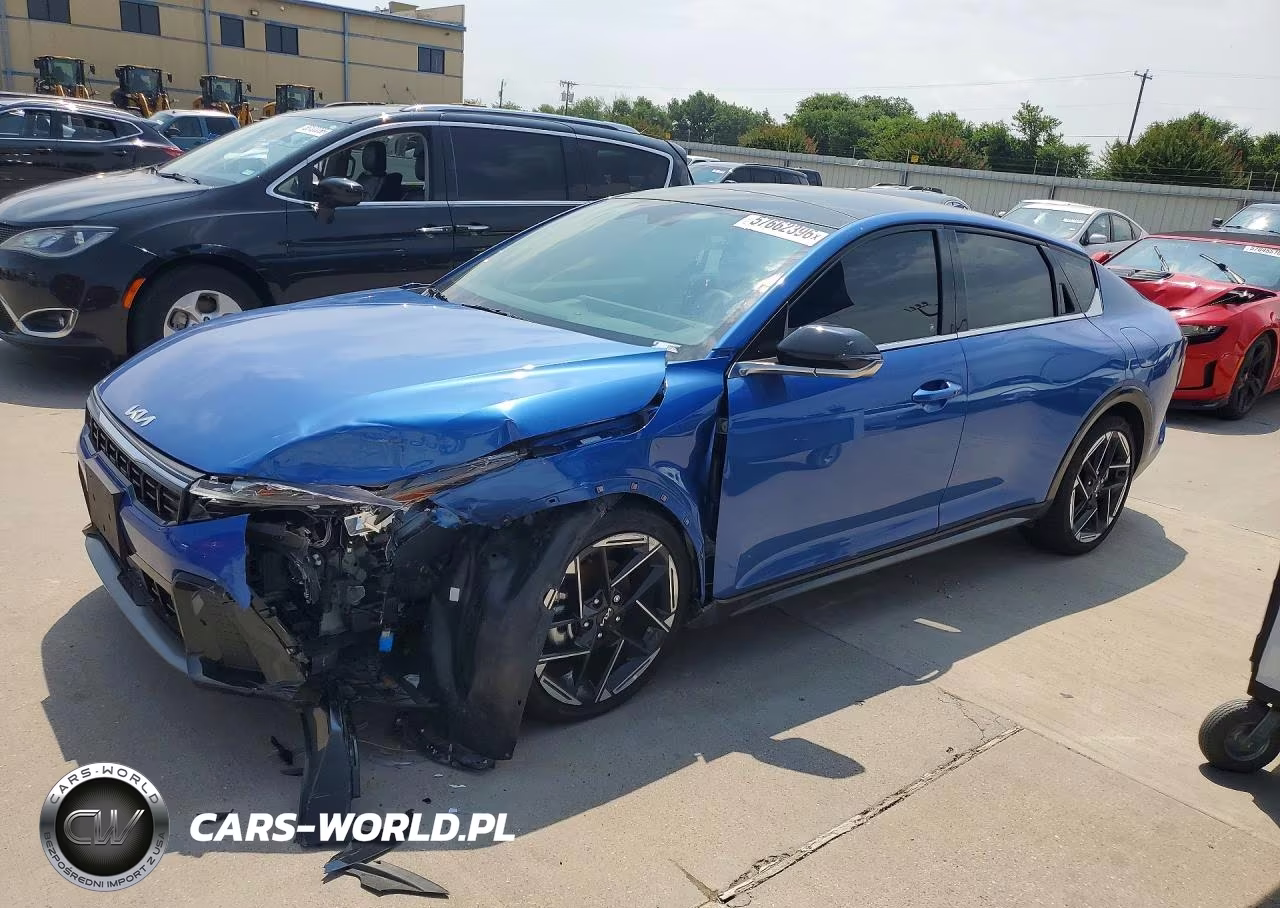 2025 Kia K4 Gt Line