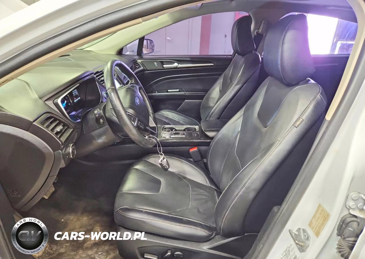 2020 Ford Fusion Titanium VIN:3FA6P0RU4LR100186 - 7