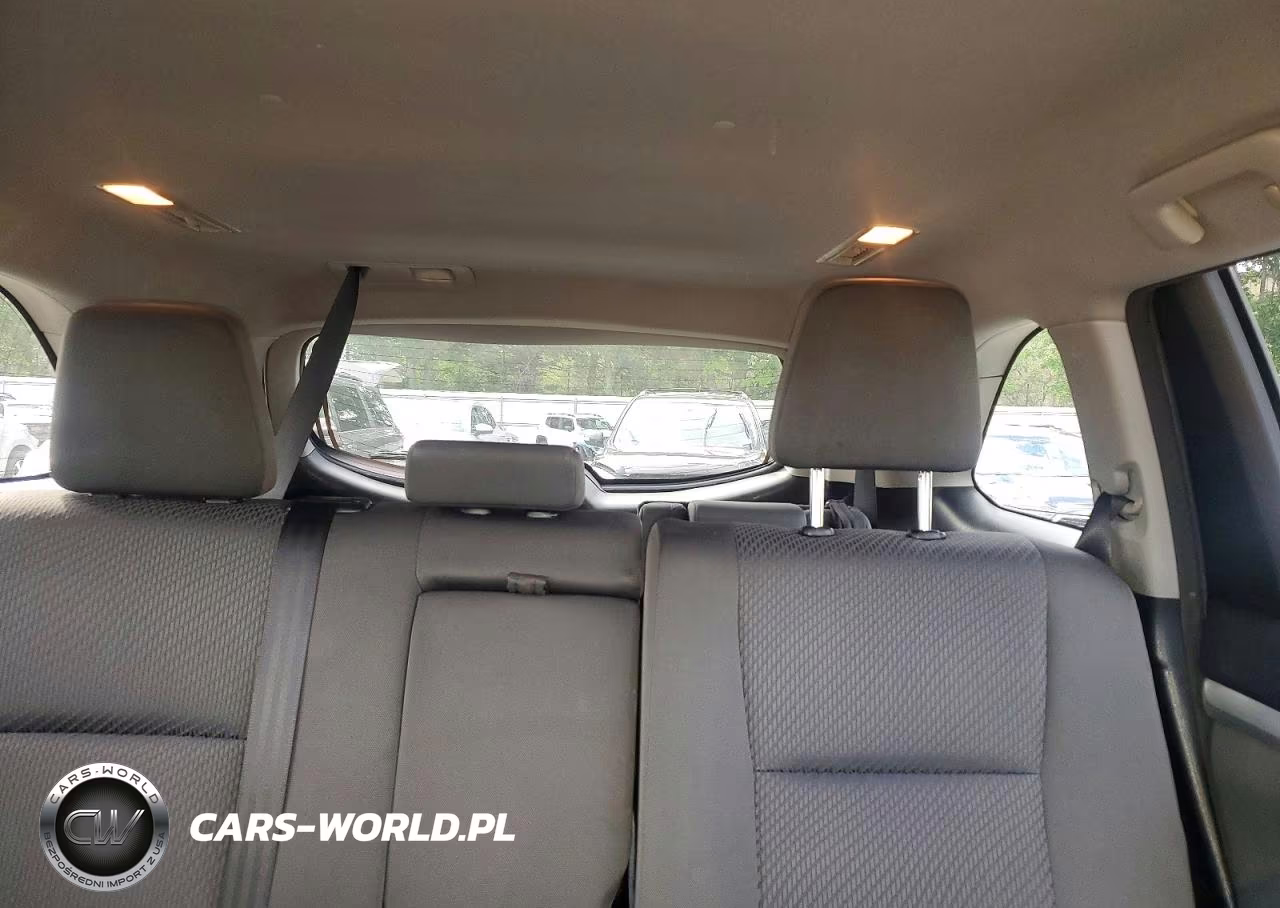 2015 Toyota Highlander Le VIN:5TDBKRFH2FS165249 - 10