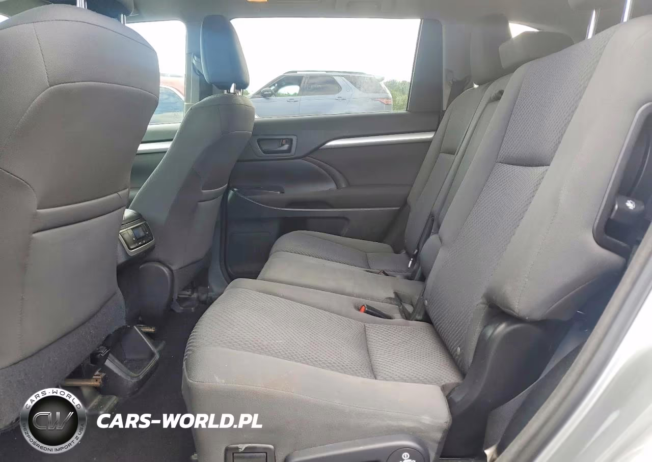 2015 Toyota Highlander Le VIN:5TDBKRFH2FS165249 - 11