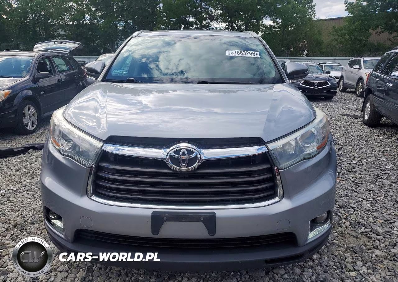 2015 Toyota Highlander Le VIN:5TDBKRFH2FS165249 - 5