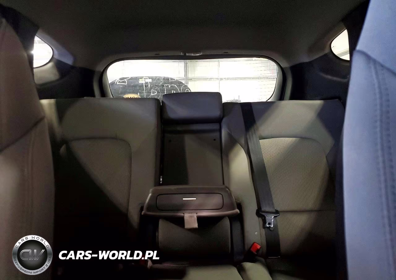 2014 Hyundai Santa Fe Sport 2.4L VIN:5XYZU3LB8EG209241 - 10