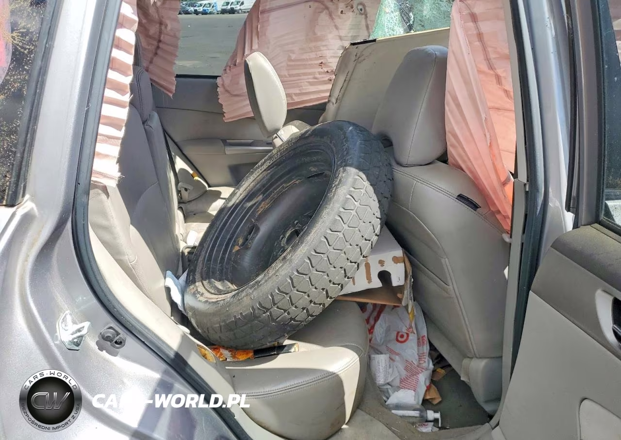 2009 Subaru Forester 2.5X Limited VIN:JF2SH64619H767567 - 10