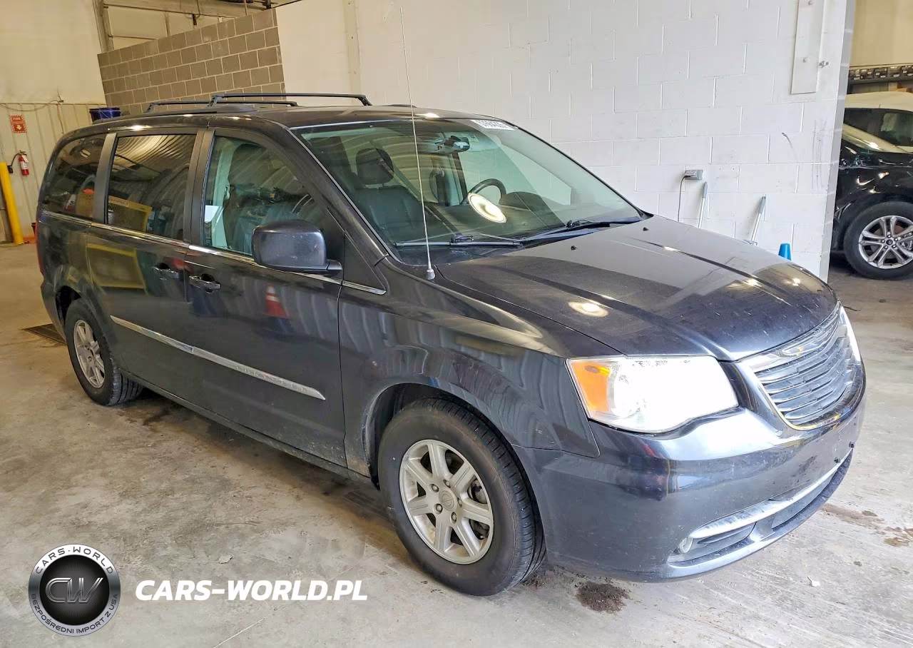 2013 Chrysler Town & Country Touring VIN:2C4RC1BG2DR630743 - 4