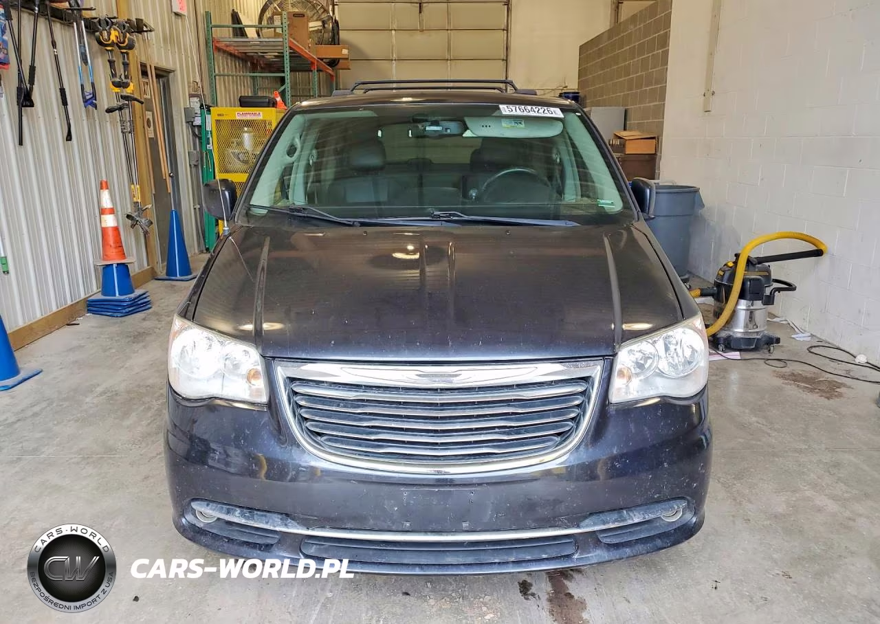 2013 Chrysler Town & Country Touring VIN:2C4RC1BG2DR630743 - 5