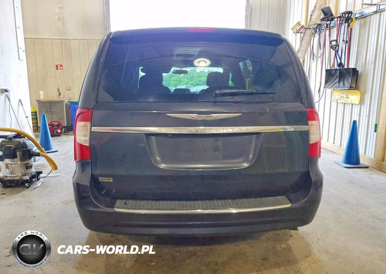 2013 Chrysler Town & Country Touring VIN:2C4RC1BG2DR630743 - 6