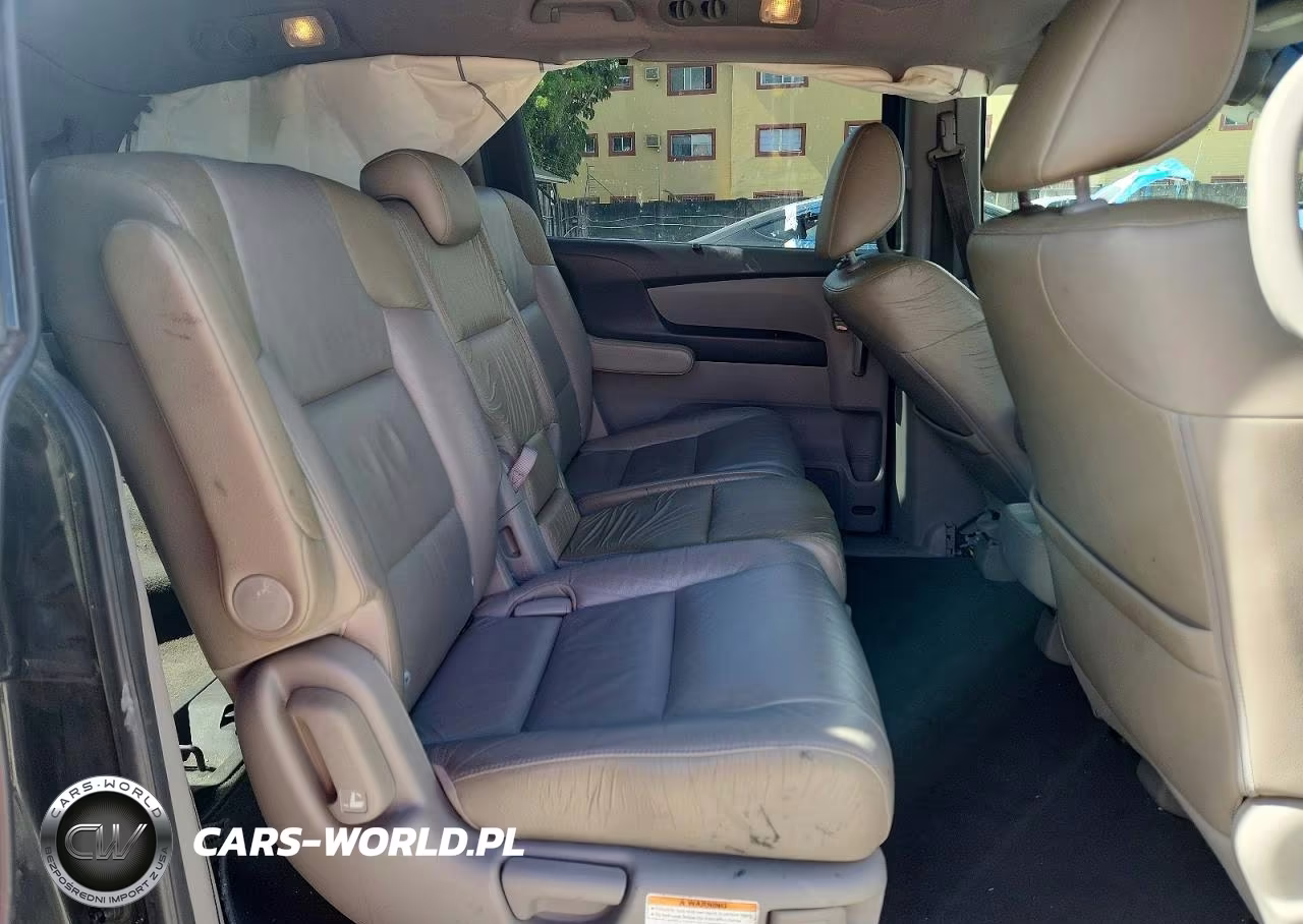 2011 Honda Odyssey Touring VIN:5FNRL5H90BB006352 - 11