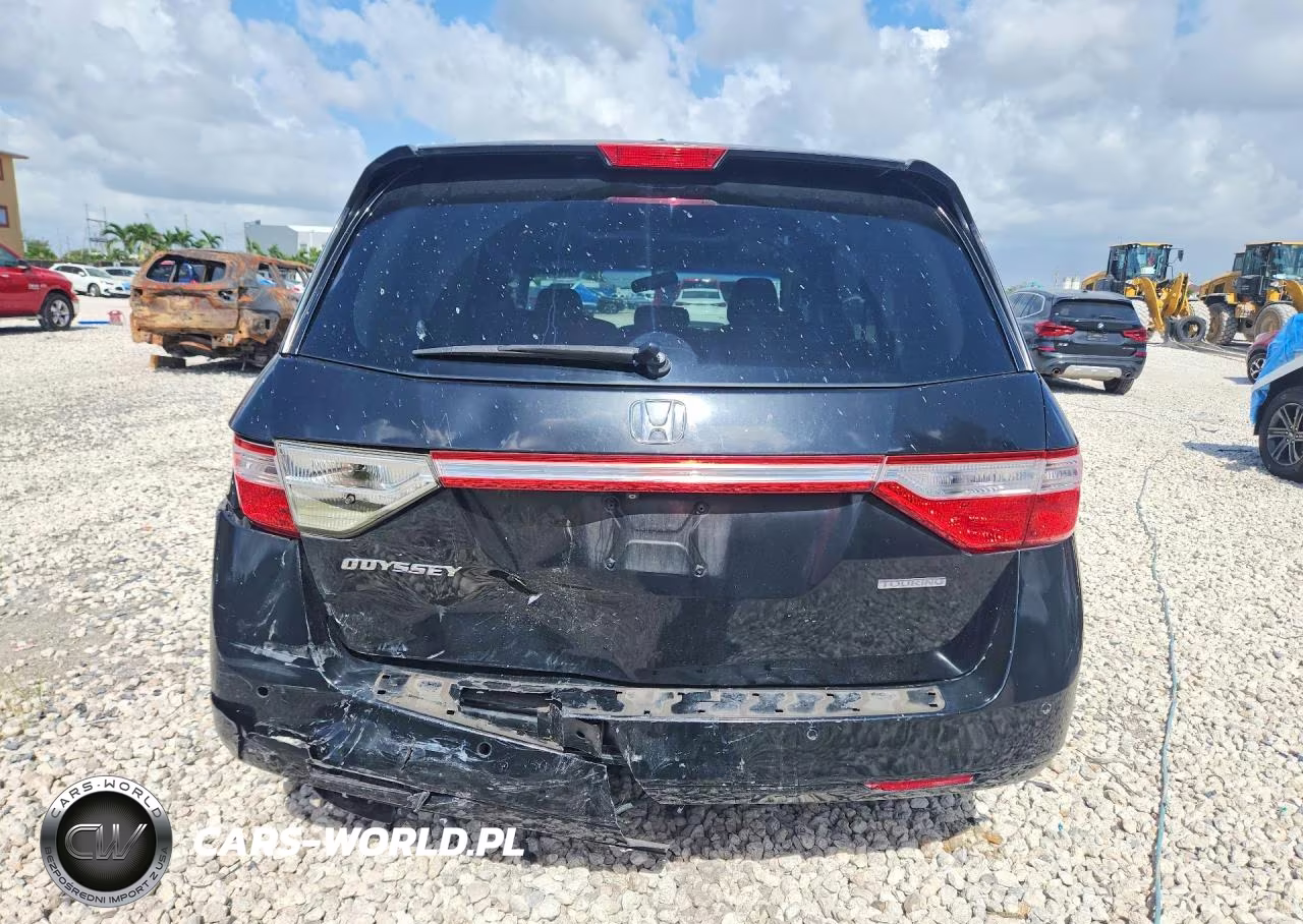 2011 Honda Odyssey Touring VIN:5FNRL5H90BB006352 - 6