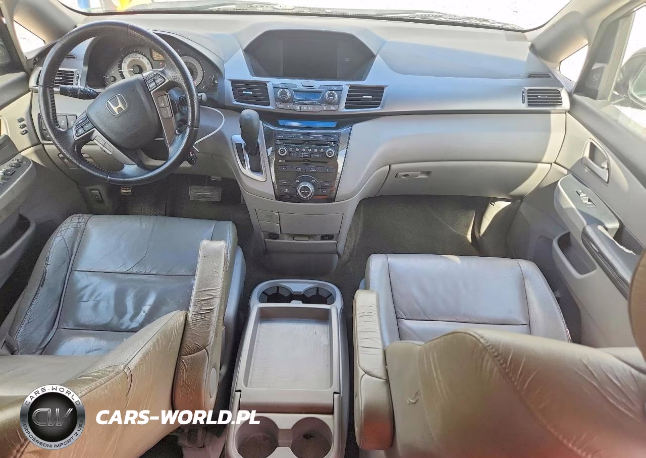 2011 Honda Odyssey Touring VIN:5FNRL5H90BB006352 - 8
