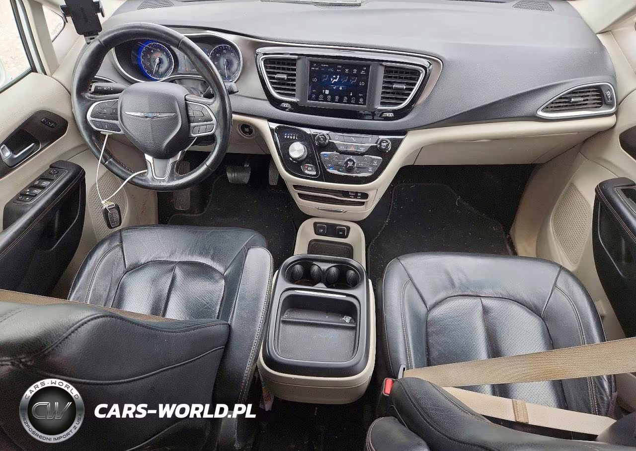2020 Chrysler Pacifica Touring L VIN:2C4RC1BG9LR268618 - 8