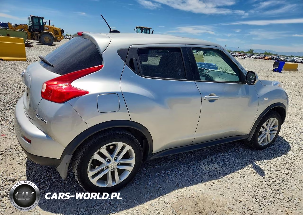 2011 Nissan Juke S VIN:JN8AF5MV5BT025181 - 3