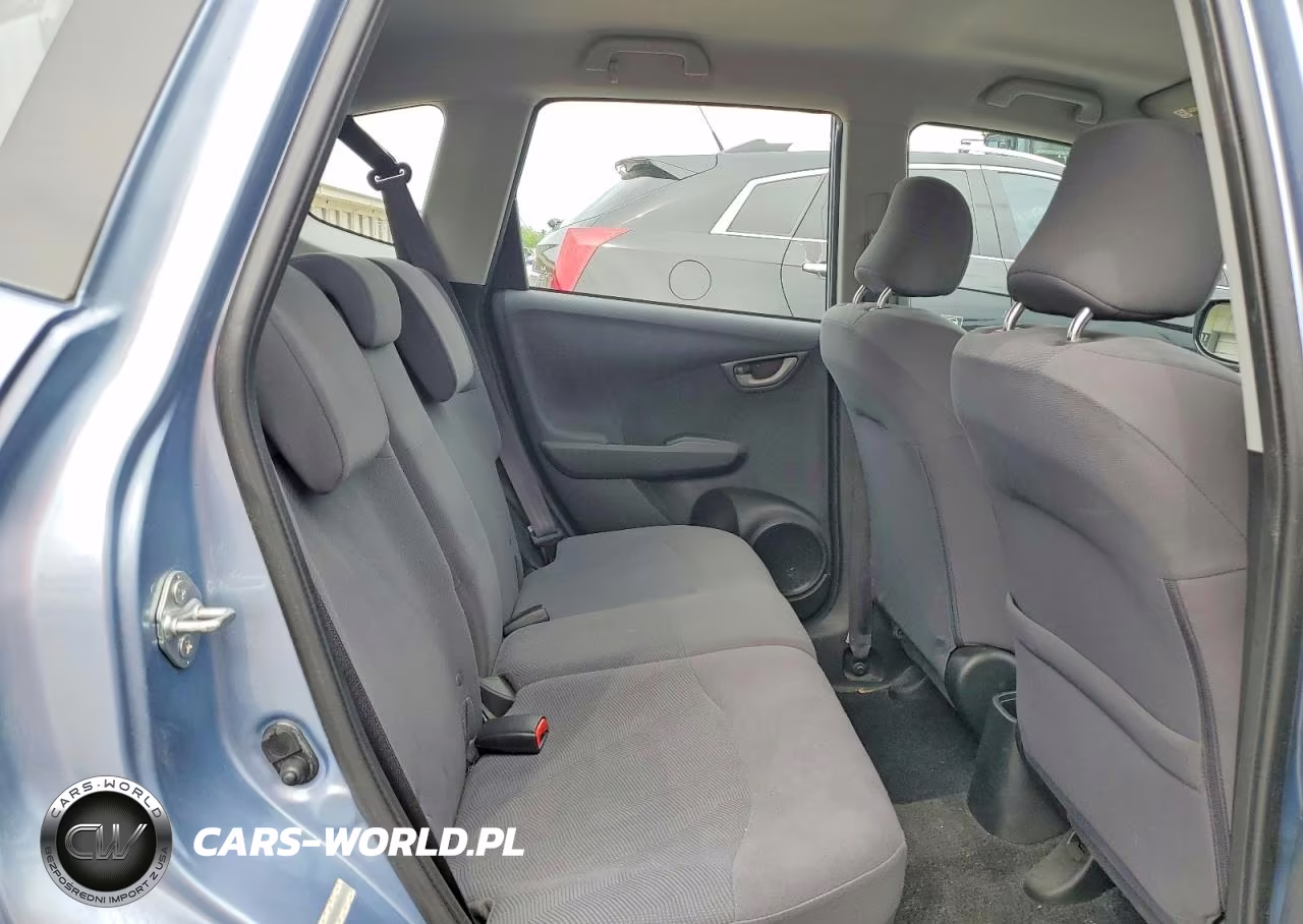 2011 Honda Fit VIN:JHMGE8H36BC018161 - 10