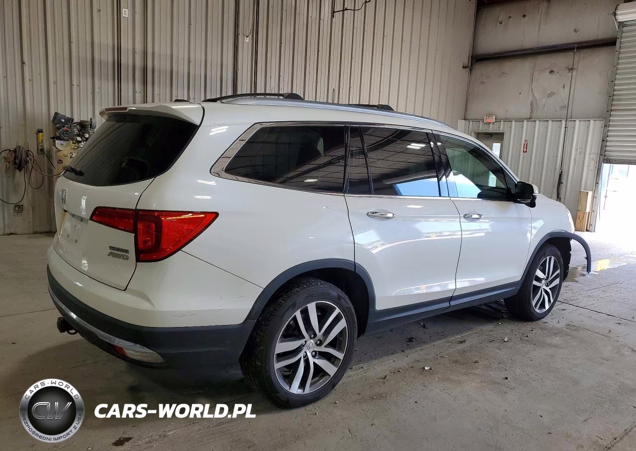 2016 Honda Pilot Touring VIN:5FNYF6H94GB113887 - 3