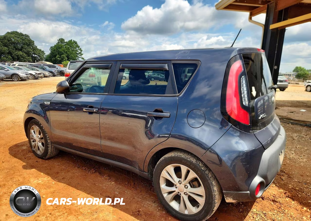 2015 Kia Soul + VIN:KNDJP3A50F7165879 - 2